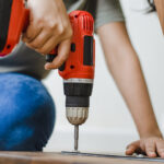 Quel cadeau offrir à un homme de 50 ans passionné de bricolage et de jardin ?